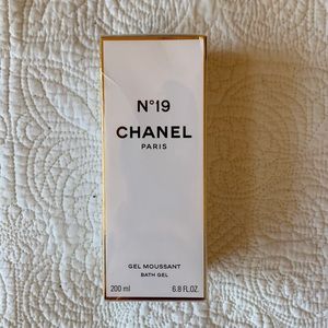 CHANEL No19 Bath Gel